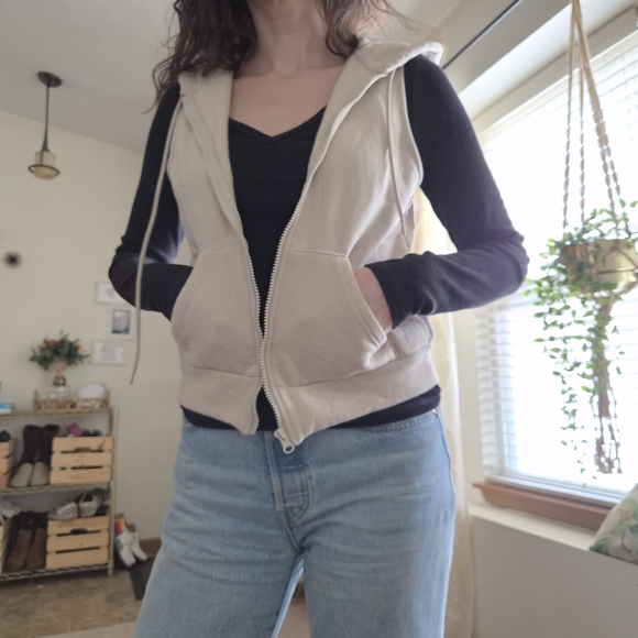 Gold Hinge Beige Sleeveless Zip-Up Hoodie Vest • Size Small - Picture 1 of 6